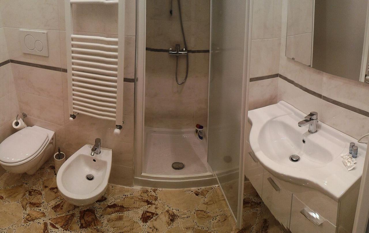 B&B A Casa Di Paola Lecce Luaran gambar